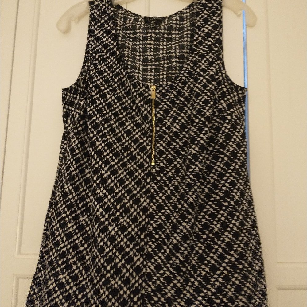 Sleeveless top